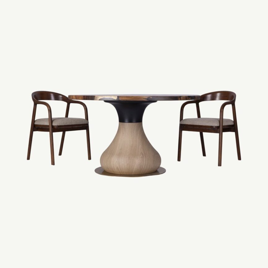 Selva Dining Table